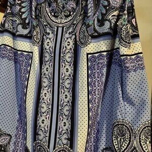 Dana Buchman Blue and Black Paisley Blouse sleevelesd